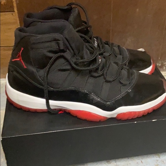 20012 jordan bred 11s - Picture 2 of 6